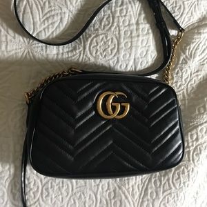 Gucci GG Marmont Small Crossbody Bag